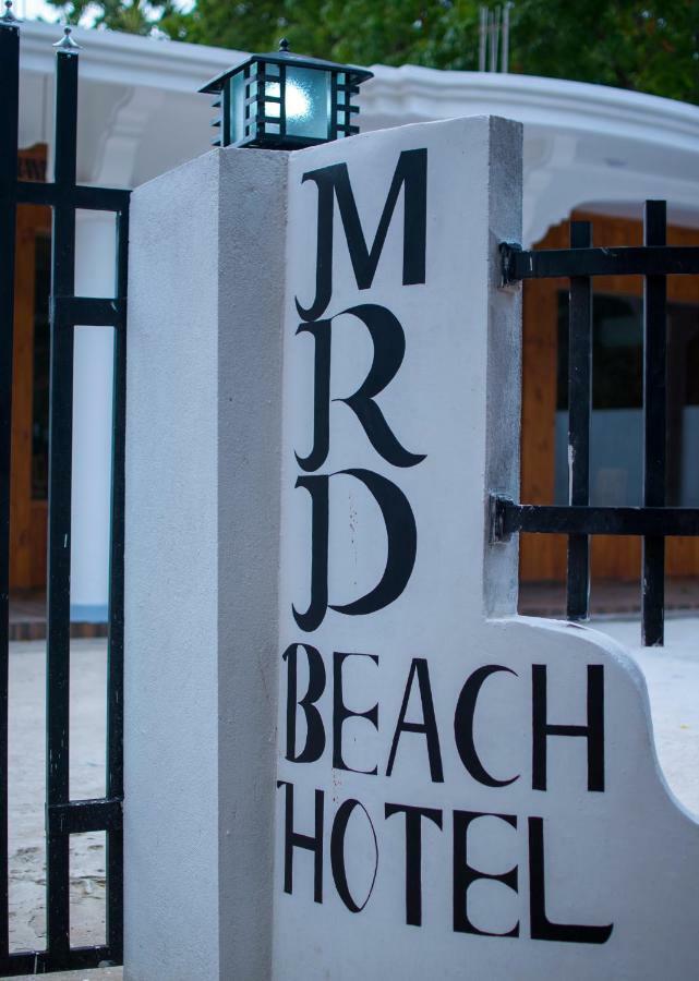 Mrd Beach Hotel Trincomalee Buitenkant foto